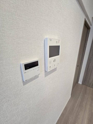 フローレンス名島の防犯設備|テレビモニター付きインターホンなので安心ですね♪