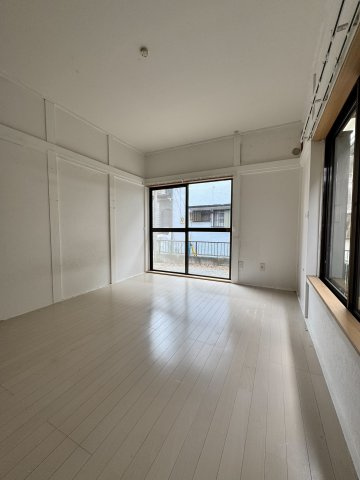 狭山市鵜ノ木中古戸建の居間・リビング