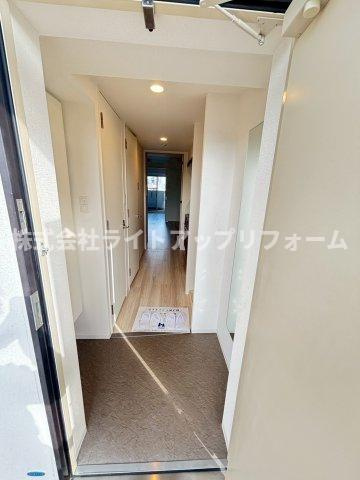 セレニテ神戸ミラクシュッドの玄関