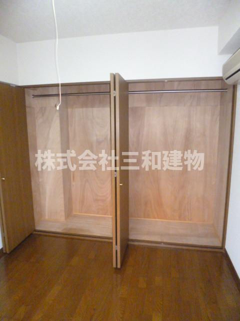 ルシオール赤塚の収納|クローゼット