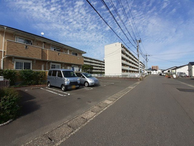 【駐車場】 | プリムローズ・Ｂ