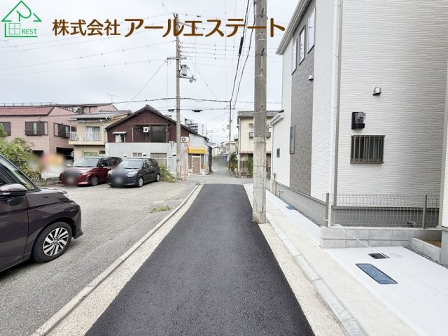加古川市加古川町本町　　新築戸建　JR「加古川駅」徒歩13分の前面道路含む現地写真