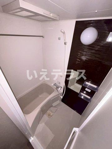 アドバンス神戸ウィステリアパークの浴室