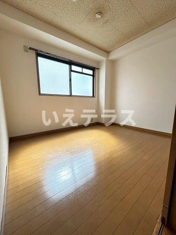 サンハイツ弐番館の洋室