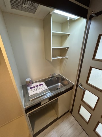 エマーユ若葉のキッチン|同タイプ別部屋写真となります。
