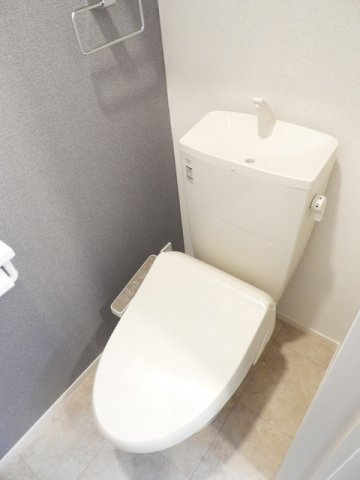 ザ　マヨン　Ⅰのトイレ|落ち着いた色調のトイレです