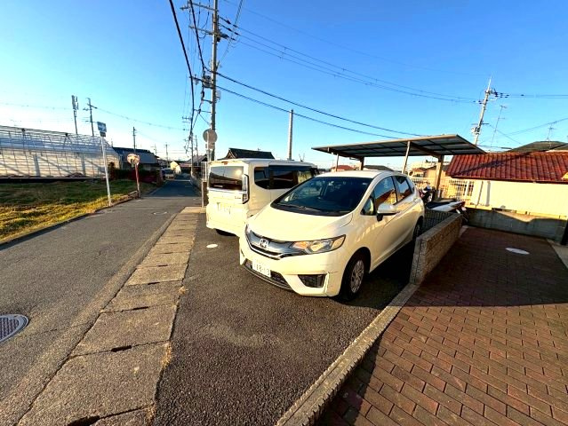 グリーンビレッジはびきのの駐車場