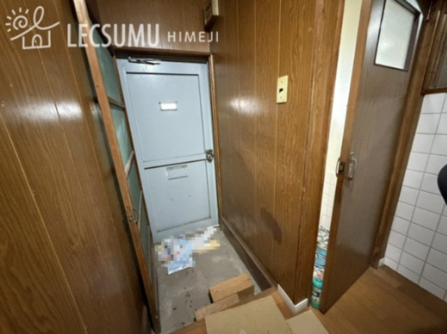 港コーポ/共同住宅の玄関