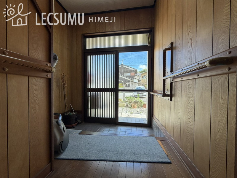 港コーポ/共同住宅の玄関