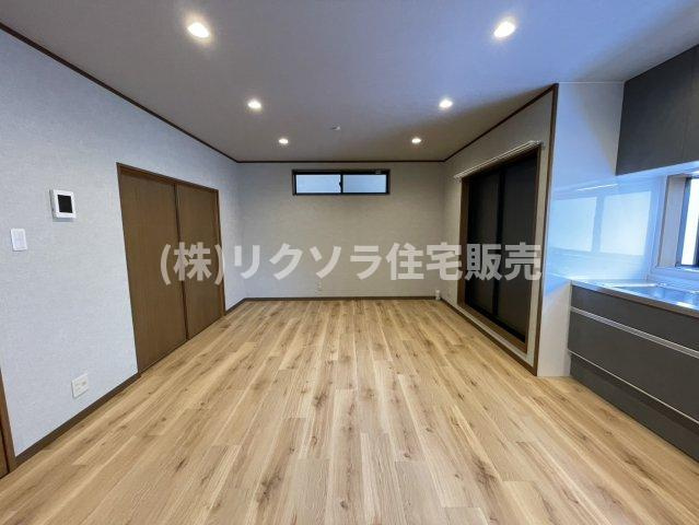 藤田町２丁目　中古一戸建てのダイニング|LDK12.0帖
■物件内覧・資金計画相談・住宅ローン相談、リフォーム相談、お問合せ受付中■
※当日・翌日のご内覧、ご相談はお電話でのお問合せがスムーズです！