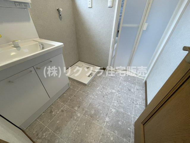 藤田町２丁目　中古一戸建ての脱衣所|■物件内覧・資金計画相談・住宅ローン相談、リフォーム相談、お問合せ受付中■
※当日・翌日のご内覧、ご相談はお電話でのお問合せがスムーズです！