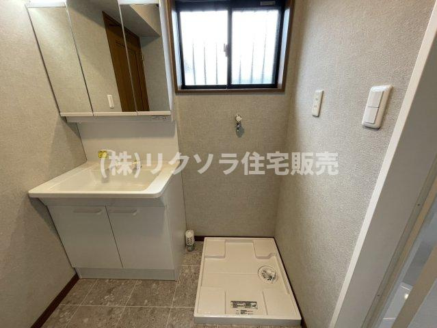 藤田町２丁目　中古一戸建てのランドリースペース|ドラム式も設置可能
■物件内覧・資金計画相談・住宅ローン相談、リフォーム相談、お問合せ受付中■
※当日・翌日のご内覧、ご相談はお電話でのお問合せがスムーズです！