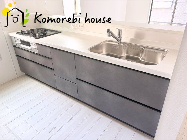 伊奈町大針　2期　新築一戸建て　グラファーレのキッチン|10/11撮影