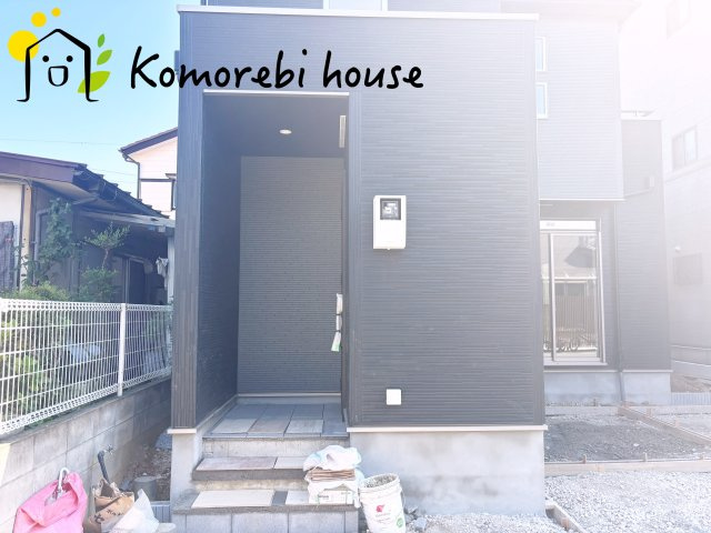 伊奈町大針　2期　新築一戸建て　グラファーレの玄関|10/11撮影