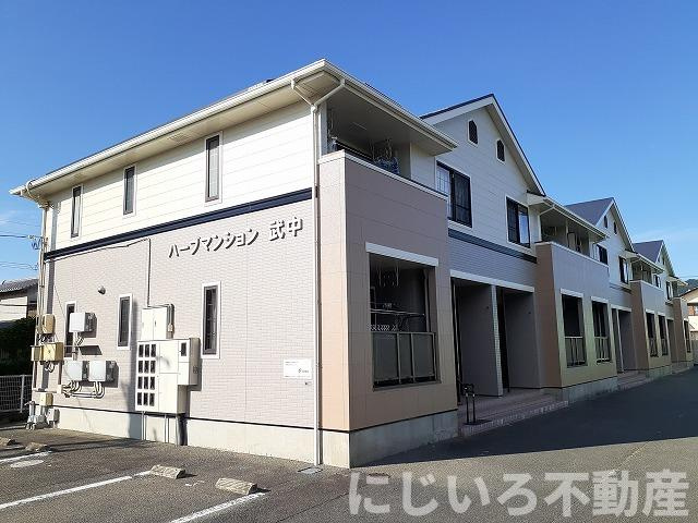 ハーブマンション武中の外観