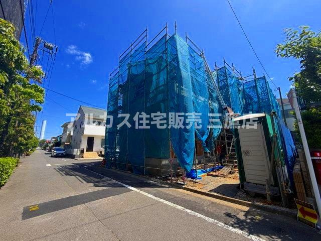 調布市深大寺東町7丁目 京王線 調布駅 新築戸建の前面道路含む現地写真