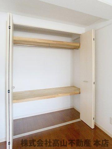 宗像市田熊４丁目の賃貸マンションの収納