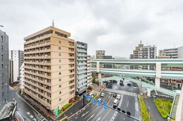ライオンズマンション王子第８の展望|ライオンズマンション王子第８：南東向き角部屋につき陽当り・眺望良好！