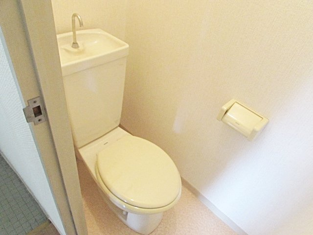 FFハイツのトイレ|※同建物の類似写真となります。