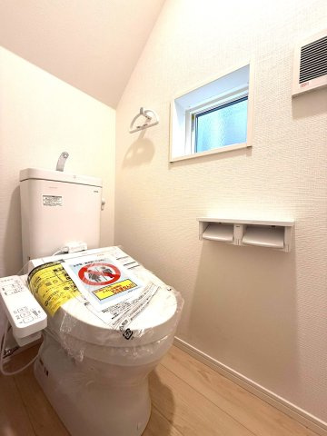 新築戸建　沼津市高尾台第6　全４棟　２号棟のトイレ|清潔感のあるトイレ。