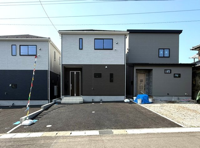 新築戸建　沼津市高尾台第6　全４棟　２号棟の外観