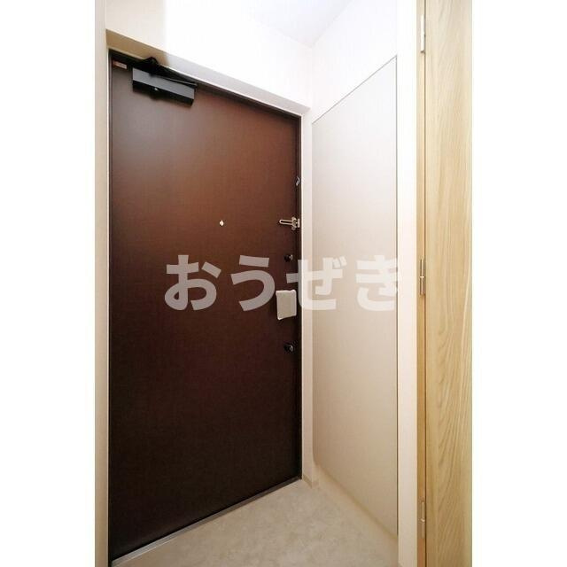 グランカーサ横濱石川町の玄関
