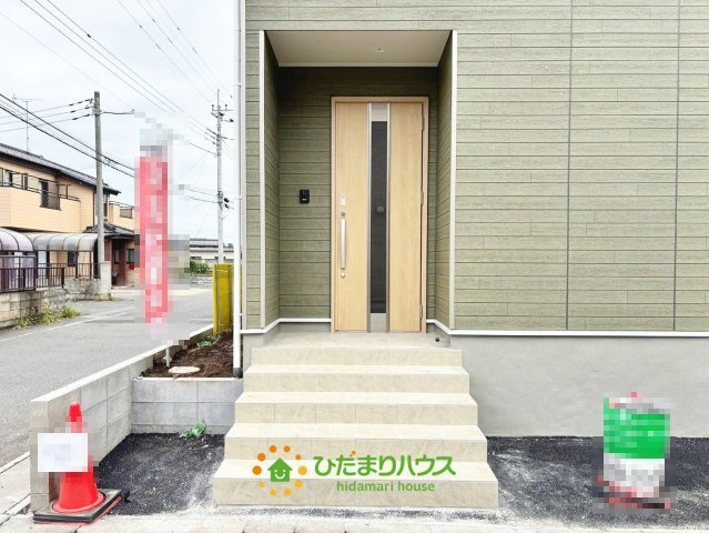古河市駒羽根第2　新築一戸建て　クレイドルガーデンの玄関