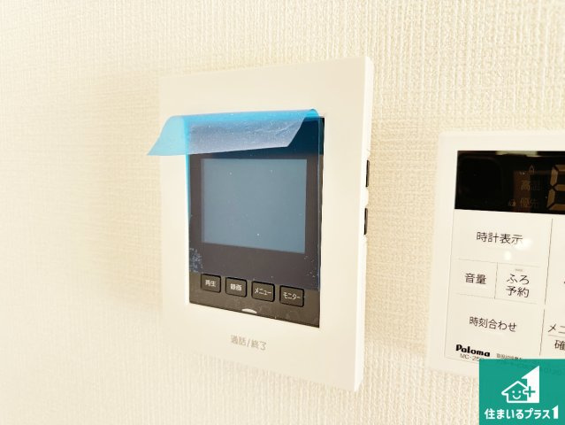●生駒市萩の台　新築一戸建ての防犯設備|カラーモニターインターホン！声だけでなく来訪者の姿や顔がモニターで確認できるので、小さなお子様がいらっしゃるご家庭でも安心できます！