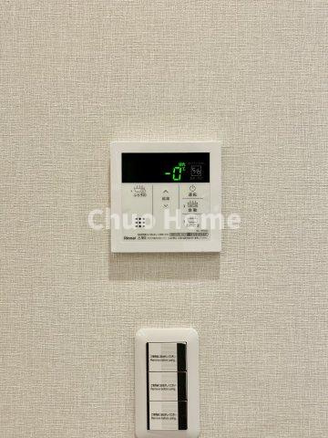 大和コーポの発電・温水設備|【給湯リモコン】外での一日を忘れさせてくれるオートバス機能でお好みの湯量・温度に調整された浴槽。