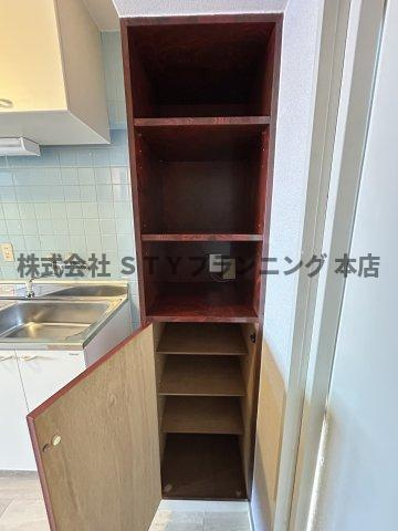 仲介手数料０円！プレズ名古屋庄内通の収納