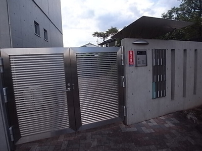 【エントランス】 | スパイラル白鷺