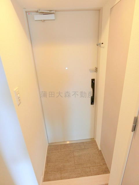 RJRプレシア蒲田の玄関