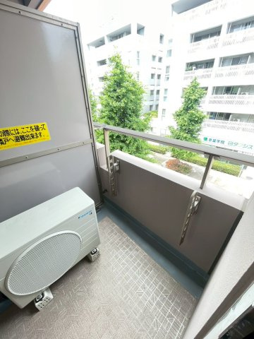 【バルコニー】