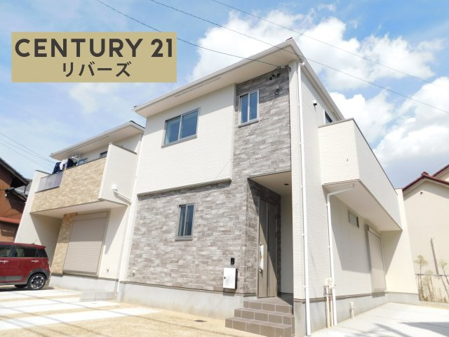 名古屋市中川区下之一色町字操出の新築一戸建の外観|☆ラスト１棟☆　　新価格！！いつでも見学出来ます♪（お問合せ当日、平日、水曜、夜間でもＯＫ）　駐車３台ＯＫ！　収納豊富なリビング１９．７帖♪　収納豊富な間取り！　南面２WAYワイドバルコニー！