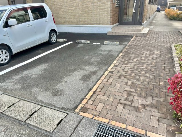 メゾンドコンフォートの駐車場