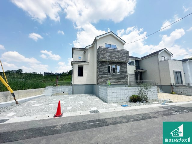 ●5(土)6(日)現地説明会！　生駒市萩の台　新築一戸建ての外観|お客様に長く安心して住んでいだだける事にこだわった家づくり！住んでからのアフターサービスにもしっかりと取り組んでいます！