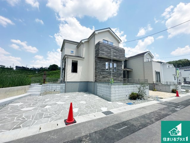 ●5(土)6(日)現地説明会！　生駒市萩の台　新築一戸建ての外観|安心の10年保証！外観を美しく保ち、雨水で汚れを落とします！気になることがありましたら、お気軽にお問い合わせください！