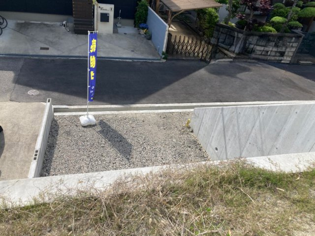 【建築条件なし】禁野本町2区画の展望|建物が建つ位置からの前面道路。