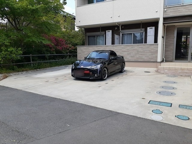 フォレスト ヒルズの駐車場