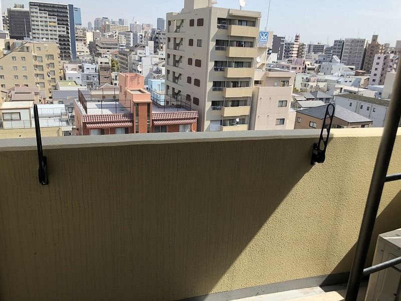 ウエンズ神戸のバルコニー