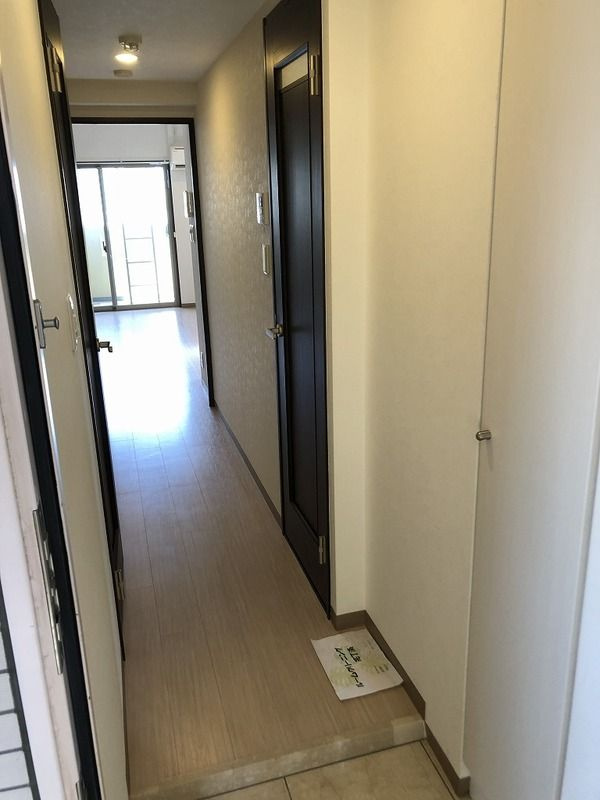 ウエンズ神戸の玄関