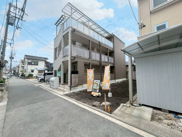西大黒町　Ｂプラン　建築条件付き土地の前面道路含む現地写真