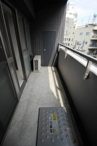 【バルコニー】