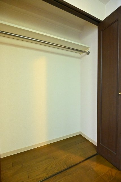 ライオンズプラザ伊勢佐木町通りの収納|クローゼット