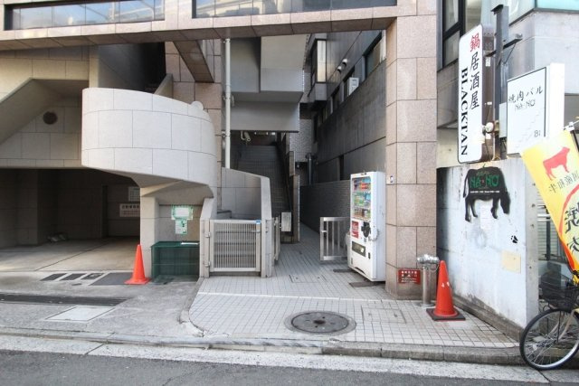 ライオンズプラザ伊勢佐木町通りのエントランス