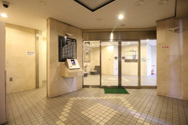 ライオンズプラザ伊勢佐木町通りのエントランス