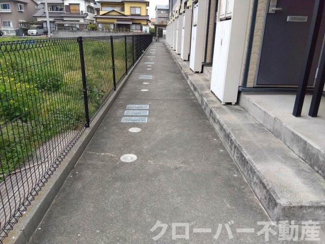 レオパレスオリーブの駐車場
