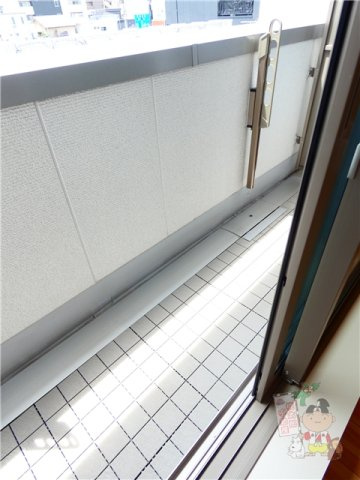 ポーラスターＮＨのバルコニー