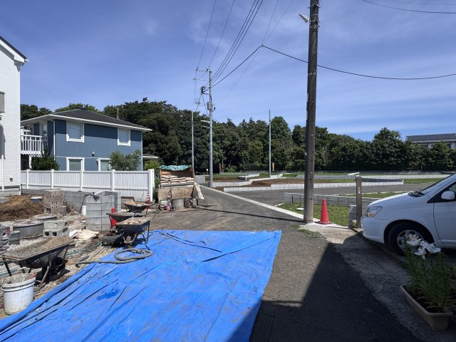 大野町28期の前面道路含む現地写真|東側前面道路・幅員約5ｍ
