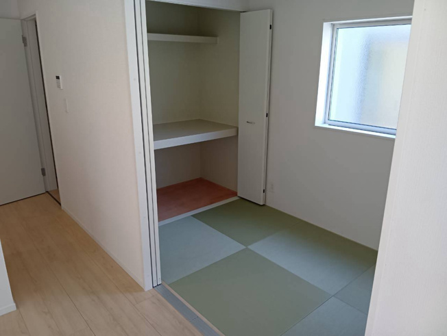 【和室】 | 沼津市西間門第10 新築建売分譲住宅 土地＋建物 TW06171 | 沼津市西間門　3号棟　1階4帖　※令和8年８月１0月撮影